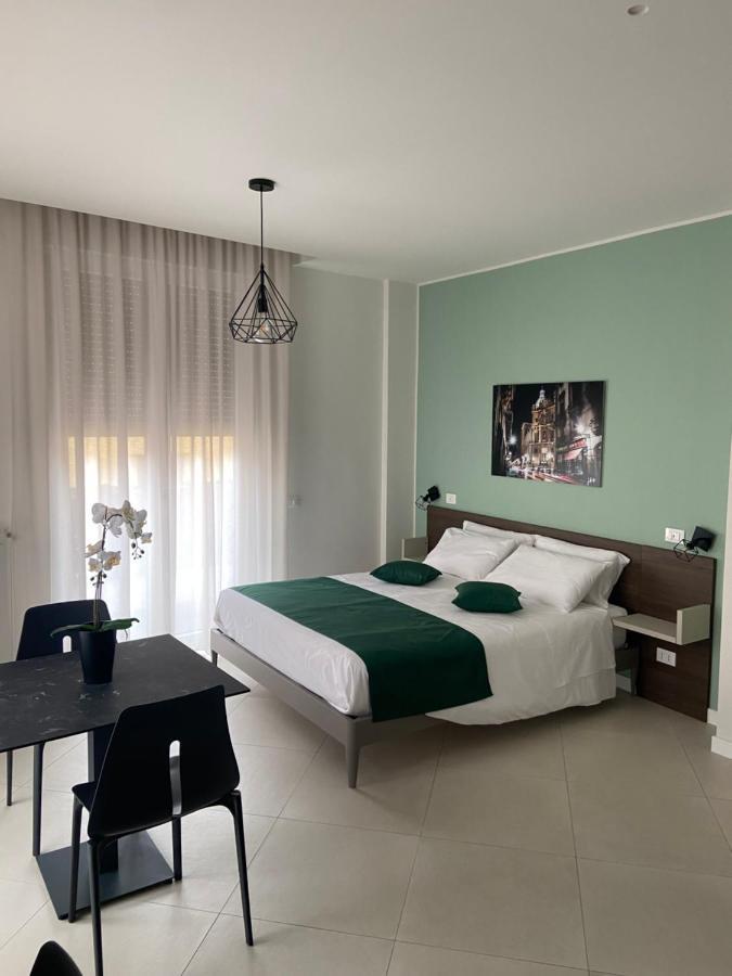 פלרמו Maqueda Suites מראה חיצוני תמונה